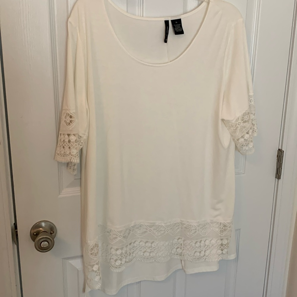 Women’s New Directions Lace Sleeve tunic topSize XL